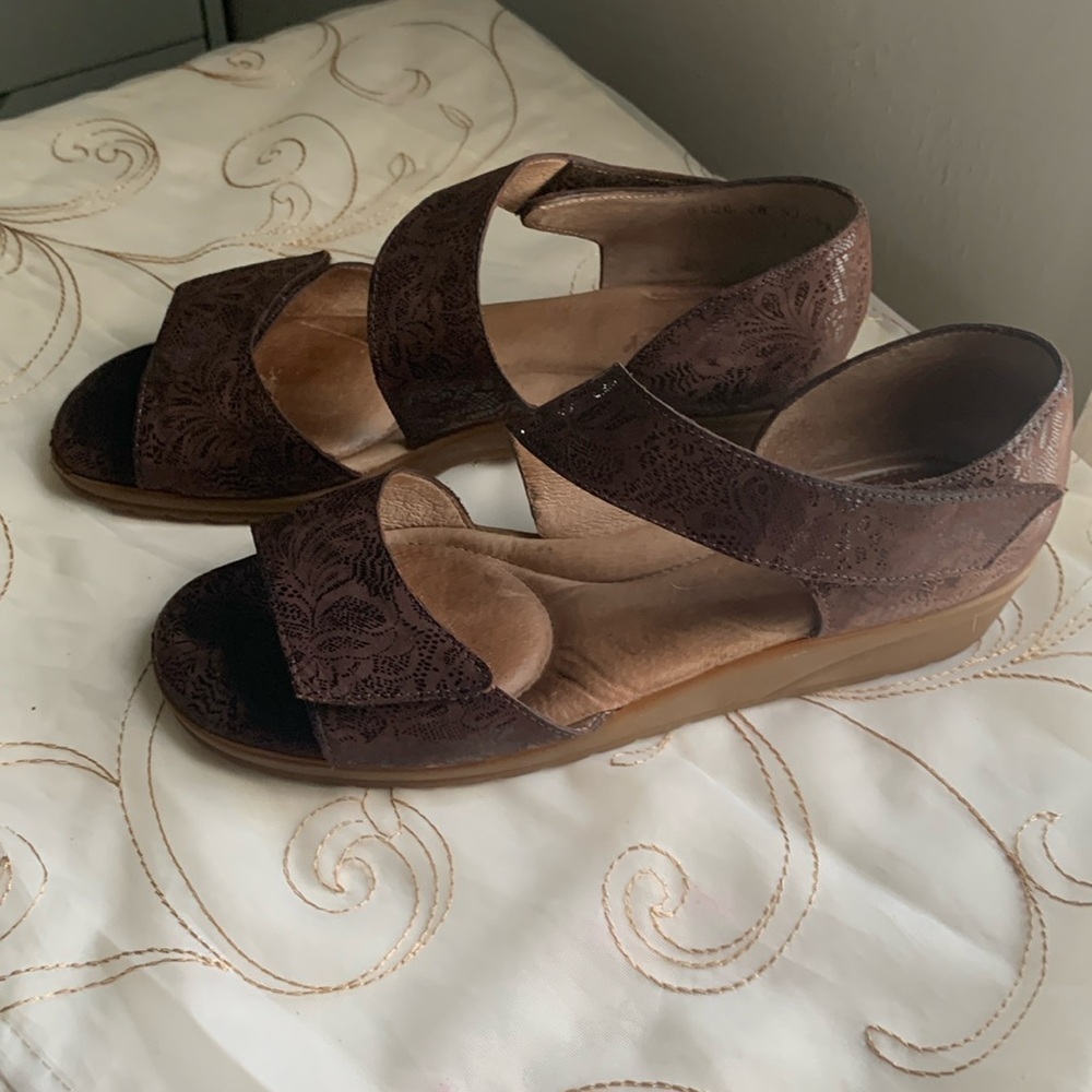 Beautifeel Brown Dita Sandals Size 8